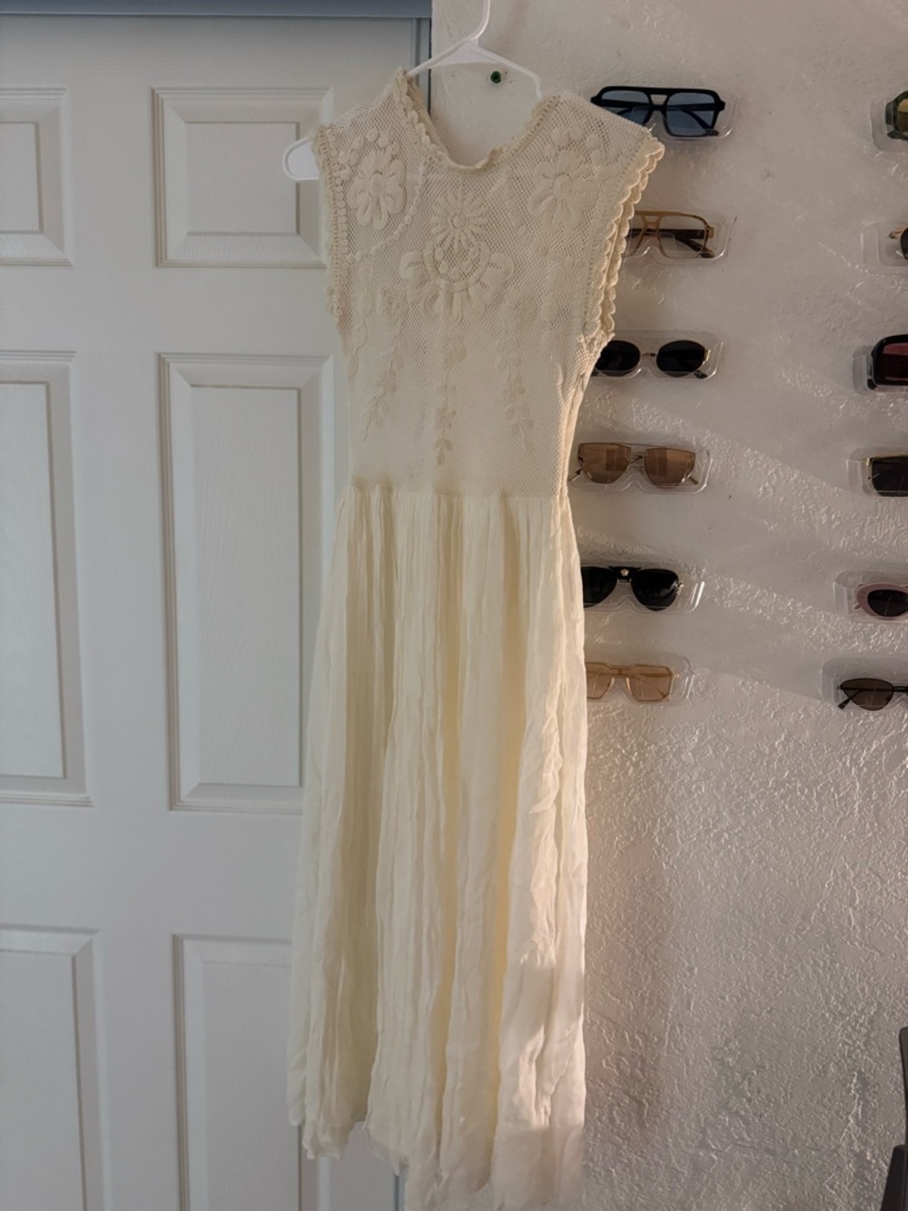 Zara Cream Crochet Bodice Midi Dress fits a small